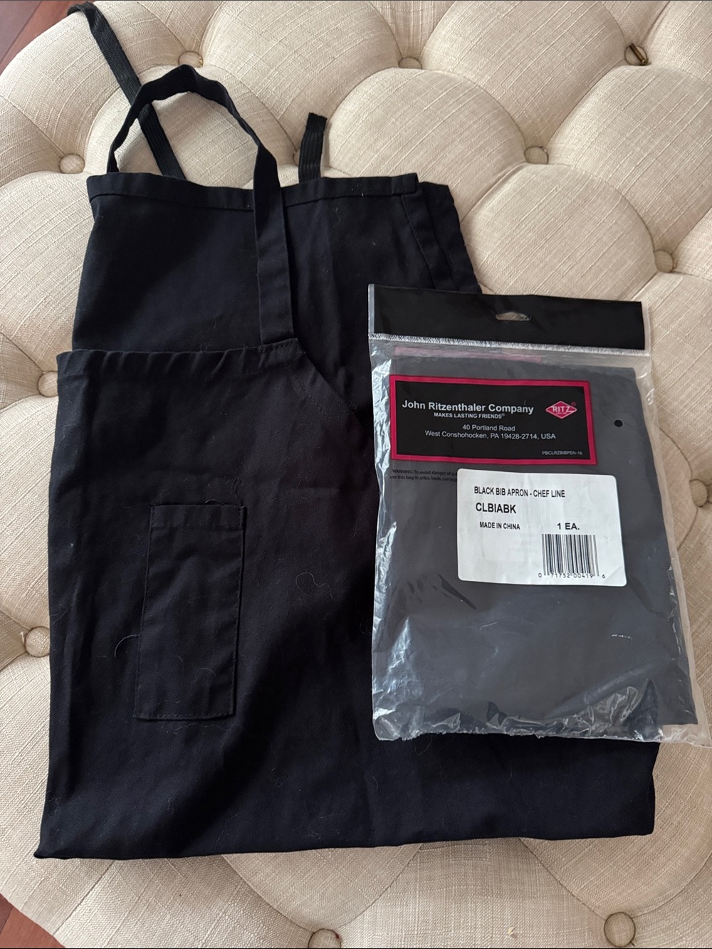 Apron bundle of 2